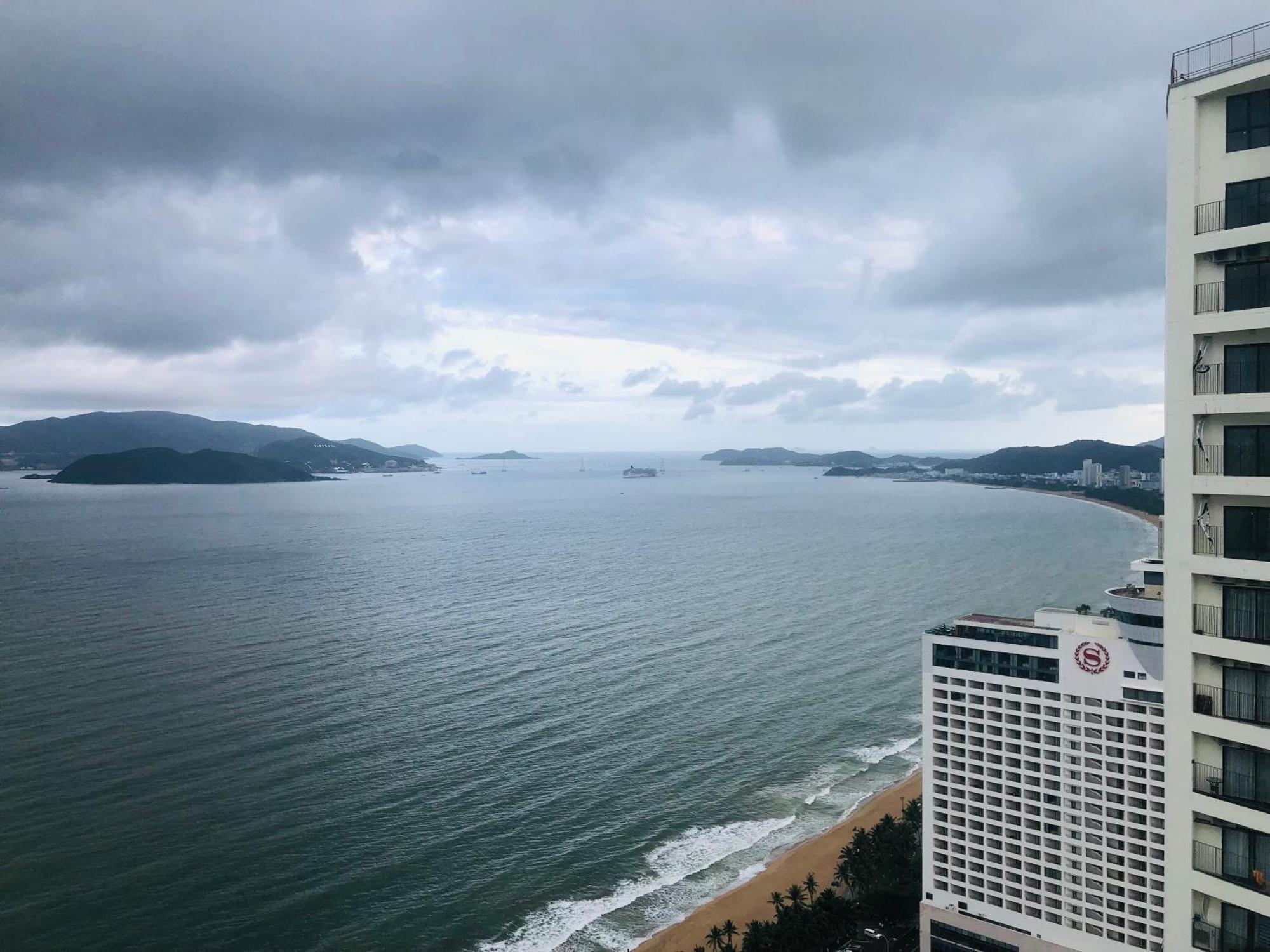 Can Ho Gold Coast O Nha Trang View Bien - Vivastay Eksteriør billede